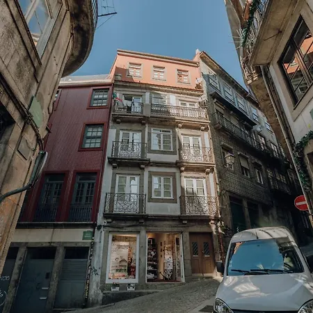 River Eyes Apartment